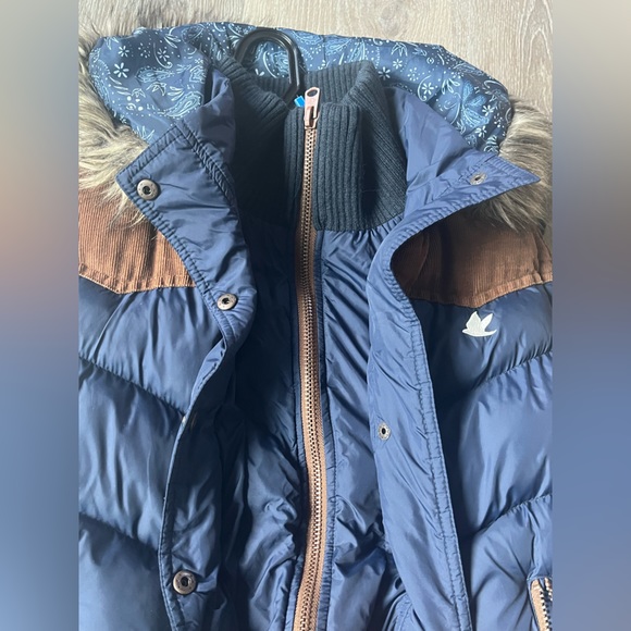 SoulCal & Co Hooded Vest - Picture 2 of 11